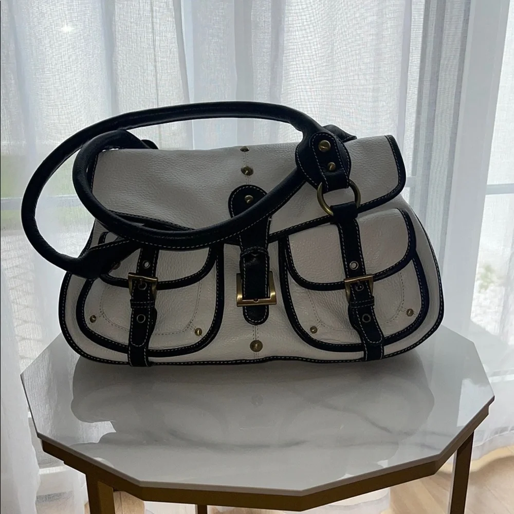 Stylish White and Navy Women's Handbag - Picture 1 of 16
